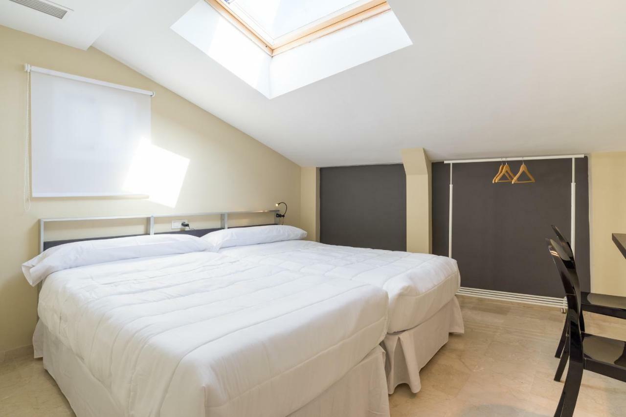 Gr3-Renovated Apt Next To Old Town With Cozy Terrace Apartment Malaga Luaran gambar